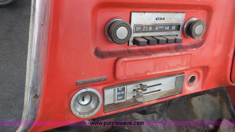 image for item K6767 1970 Chevrolet C10 pickup truck