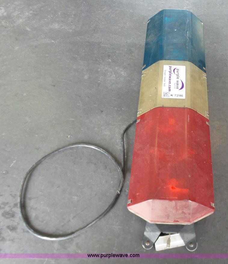 image for item K7246 Code 3 MX7000 light bar