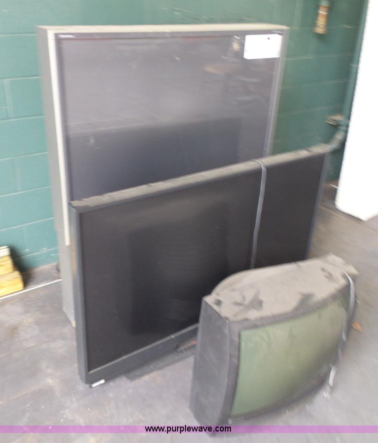 image for item K7248 (4) televisions