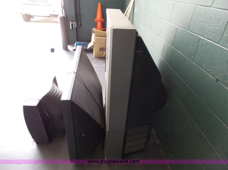 image for item K7248 (4) televisions