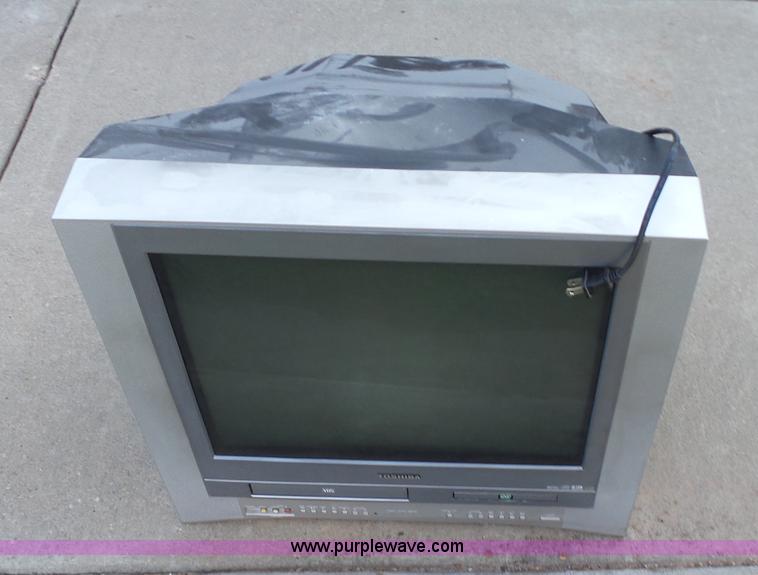 image for item K7248 (4) televisions