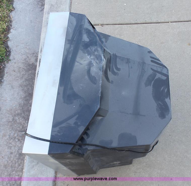 image for item K7248 (4) televisions