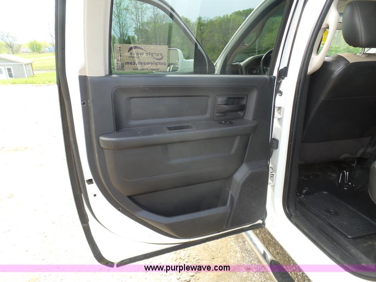 image for item K7941 2011 Dodge Ram 2500 Quad Cab pickup truck