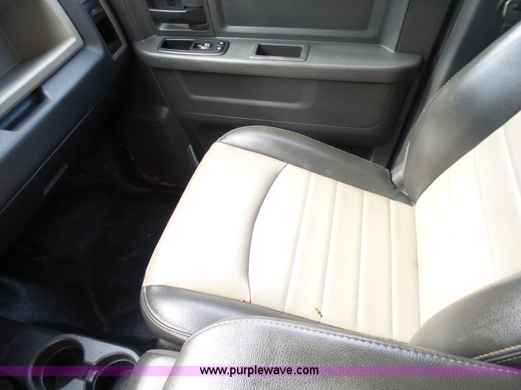 image for item K7941 2011 Dodge Ram 2500 Quad Cab pickup truck