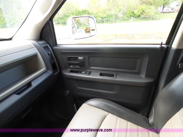 image for item K7941 2011 Dodge Ram 2500 Quad Cab pickup truck