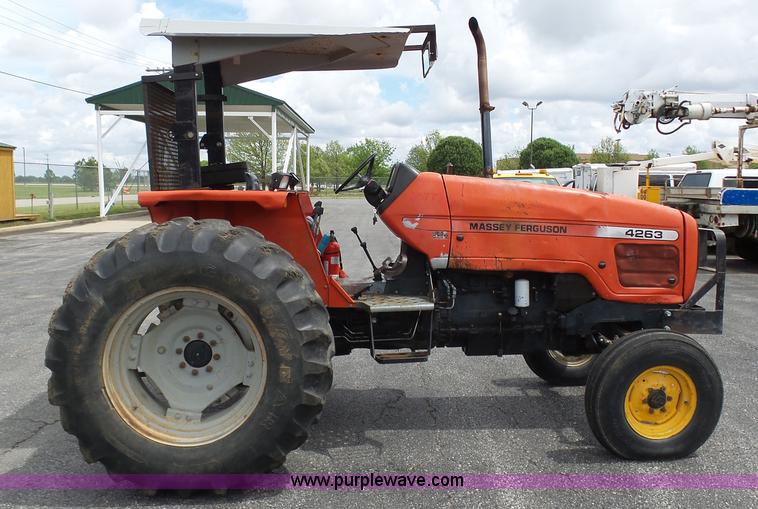 image for item K7949 Massey Ferguson 4262 tractor