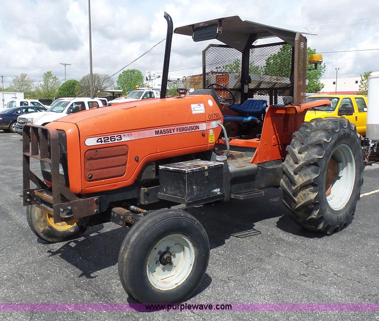 image for item K7957 Massey Ferguson 4263 tractor