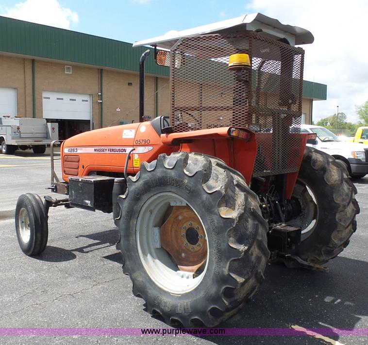 image for item K7957 Massey Ferguson 4263 tractor