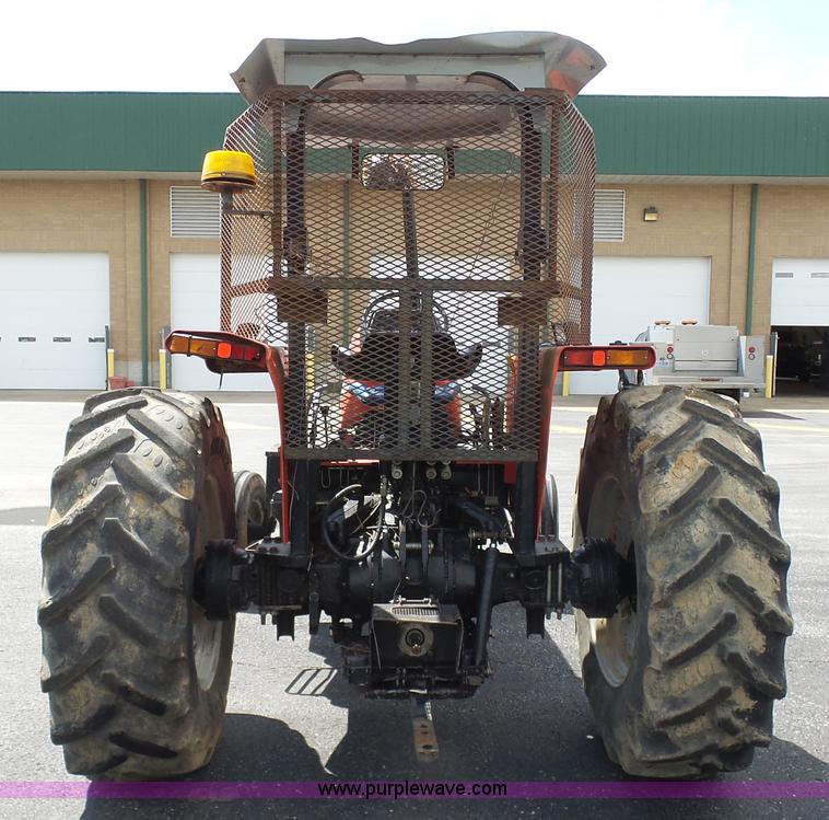 image for item K7957 Massey Ferguson 4263 tractor