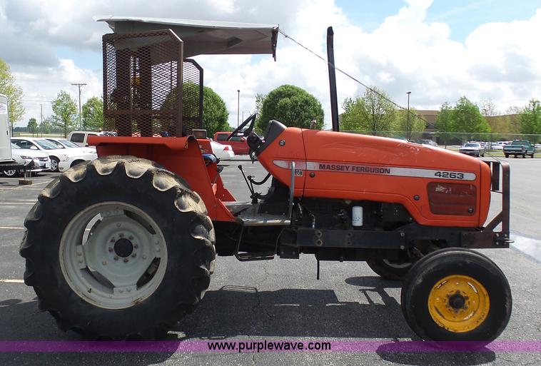 image for item K7957 Massey Ferguson 4263 tractor