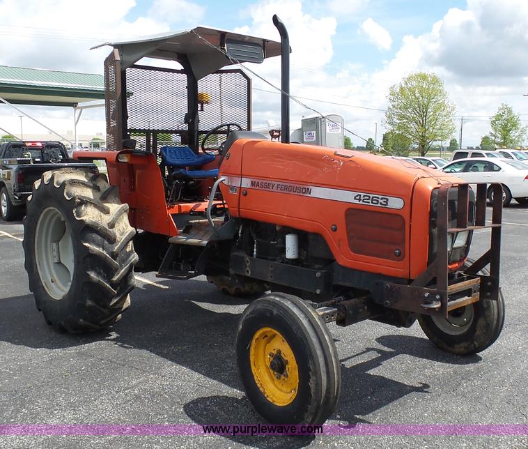 image for item K7957 Massey Ferguson 4263 tractor