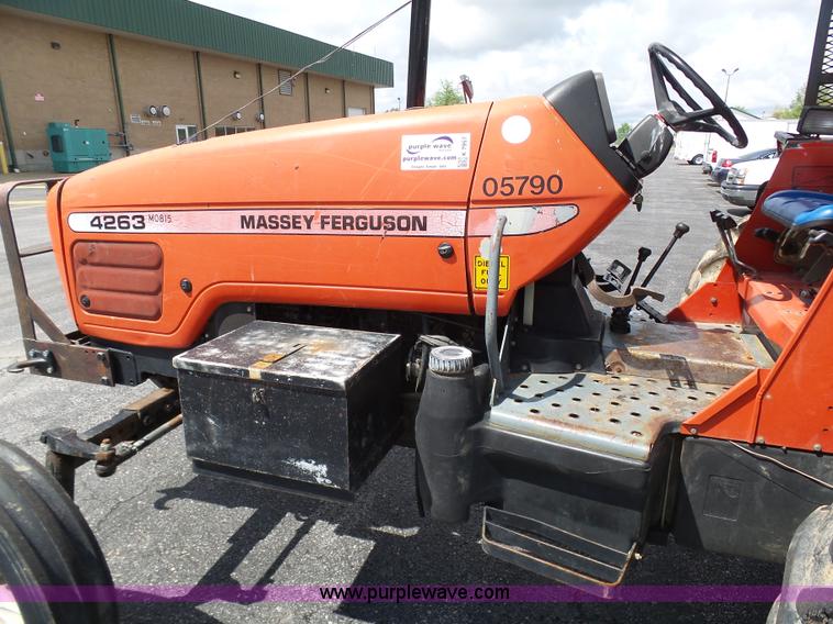 image for item K7957 Massey Ferguson 4263 tractor