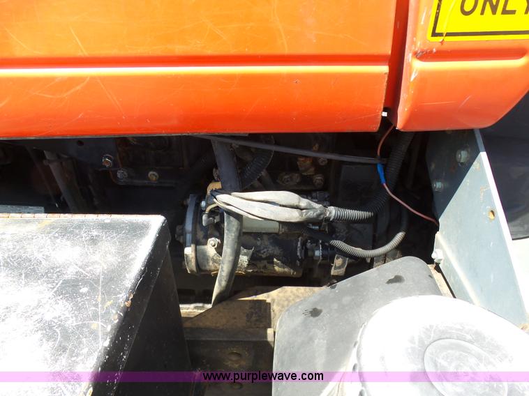 image for item K7957 Massey Ferguson 4263 tractor