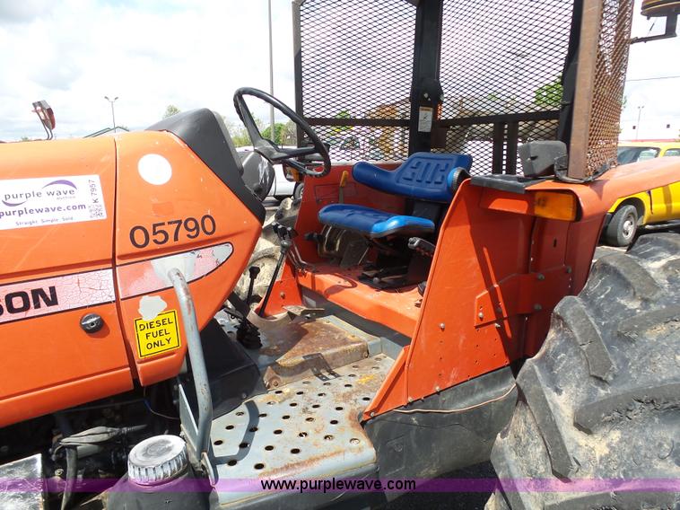 image for item K7957 Massey Ferguson 4263 tractor