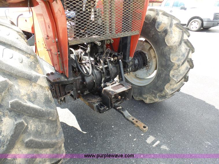 image for item K7957 Massey Ferguson 4263 tractor