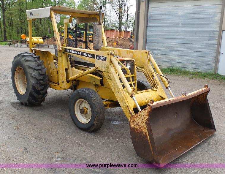 image for item K7963 International 240 tractor
