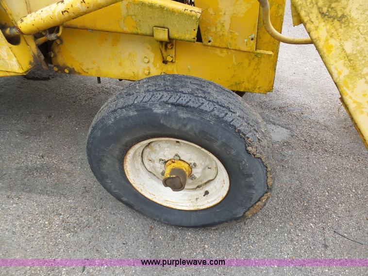 image for item K7963 International 240 tractor