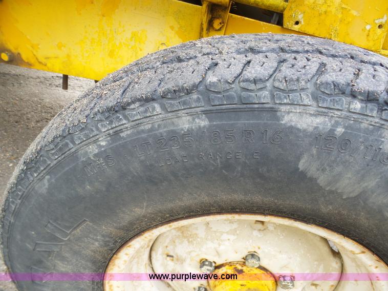 image for item K7963 International 240 tractor