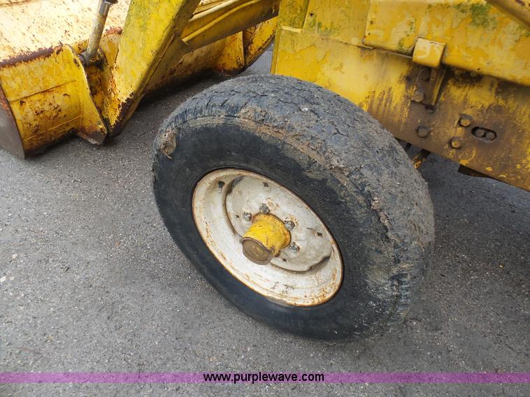 image for item K7963 International 240 tractor