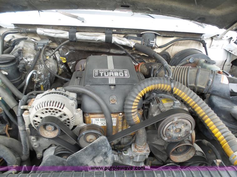 image for item K7966 1995 Ford F350 flatbed pickup truck