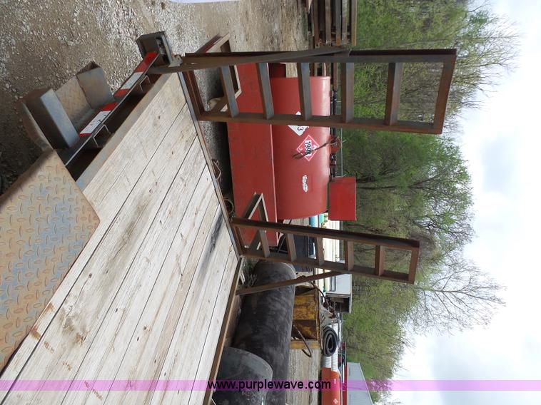 image for item K7969 1991 equipment trailer