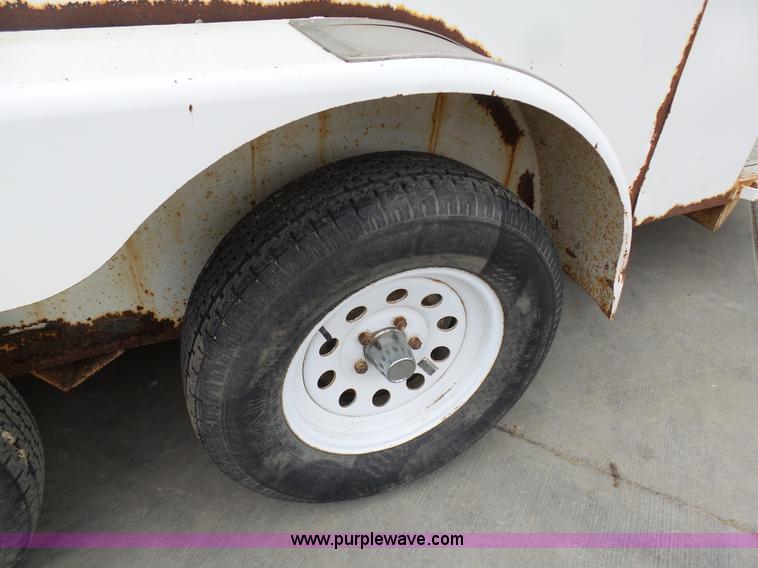 image for item K7981 1997 W-W enclosed trailer