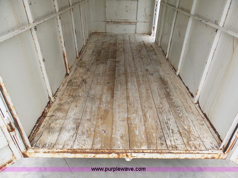 image for item K7981 1997 W-W enclosed trailer