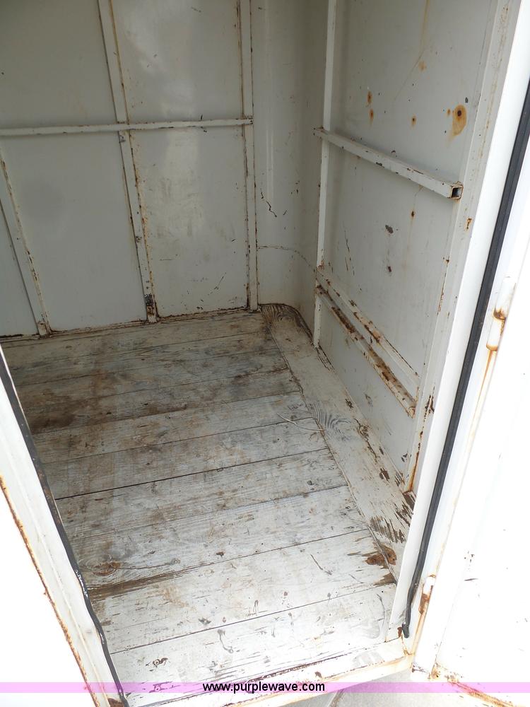 image for item K7981 1997 W-W enclosed trailer