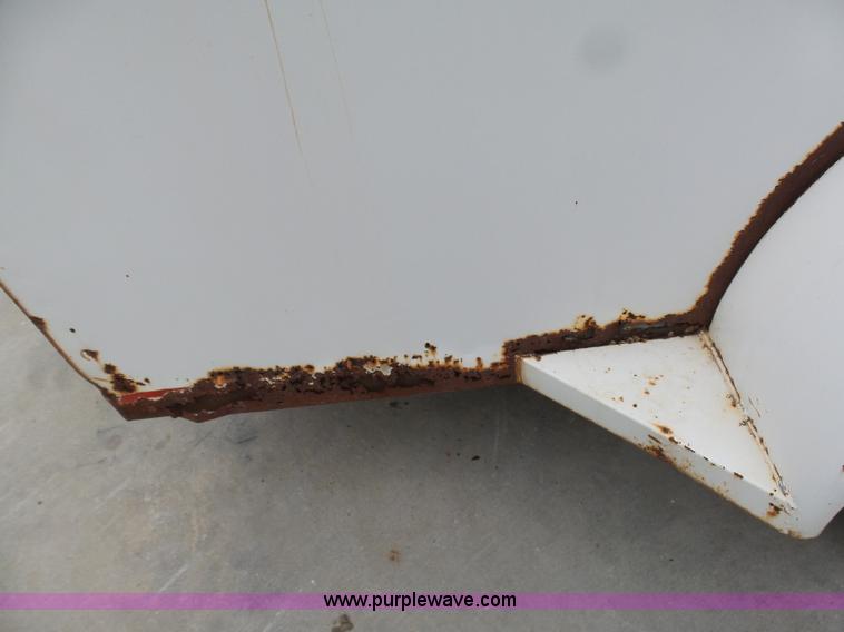 image for item K7981 1997 W-W enclosed trailer