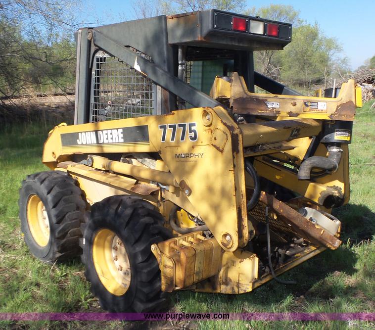 image for item K8276 John Deere 7775 skid steer