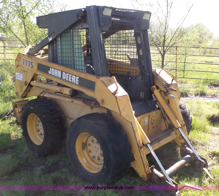image for item K8276 John Deere 7775 skid steer