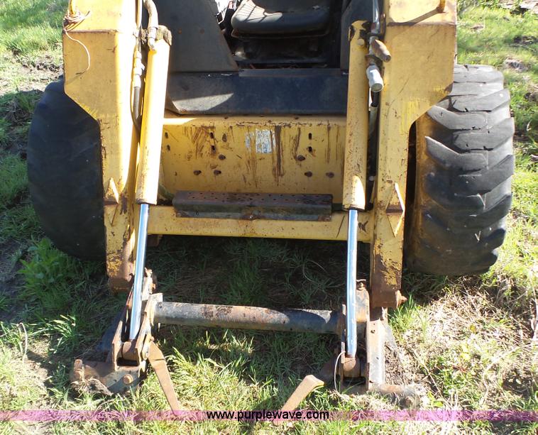 image for item K8276 John Deere 7775 skid steer