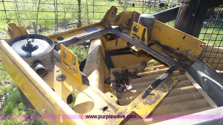 image for item K8276 John Deere 7775 skid steer