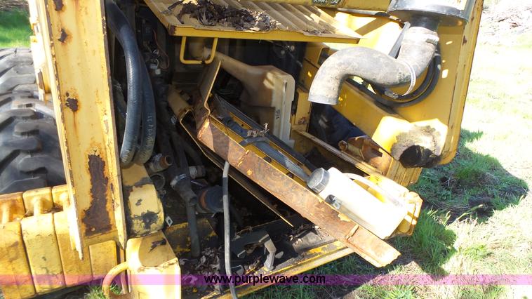 image for item K8276 John Deere 7775 skid steer