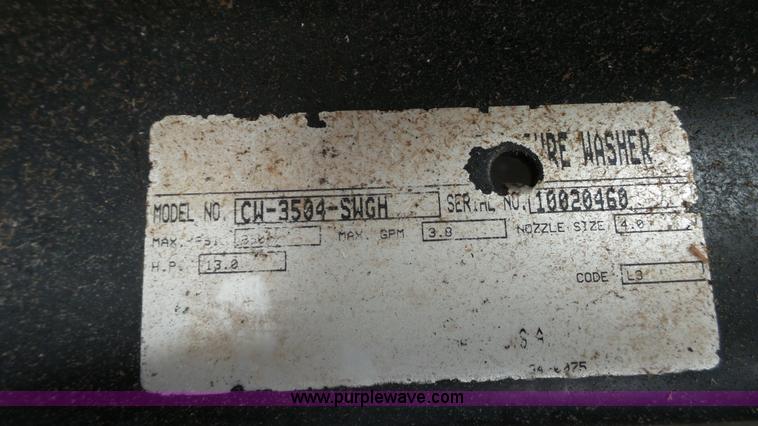 image for item L2122 Sherwin Williams 3504 pressure washer