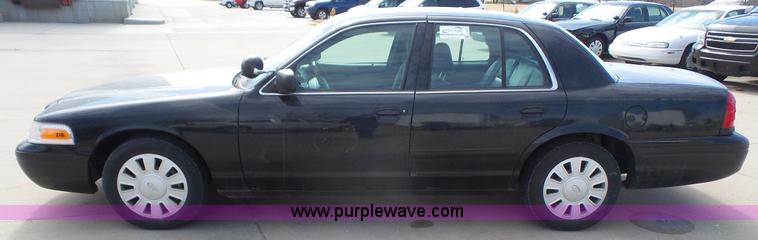 image for item L4785 2006 Ford Crown Victoria Police Interceptor