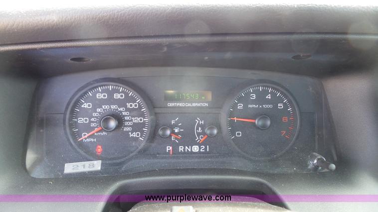 image for item L4785 2006 Ford Crown Victoria Police Interceptor