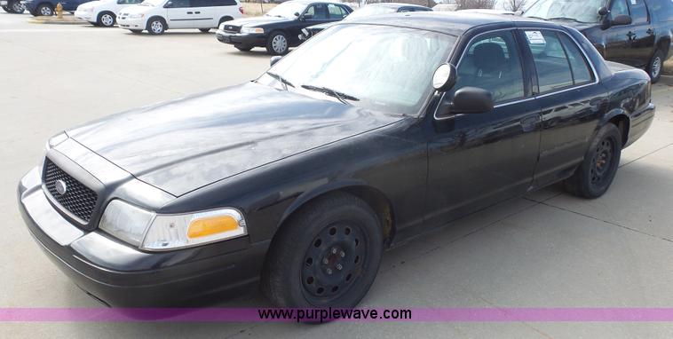 image for item L4786 2008 Ford Crown Victoria Police Interceptor