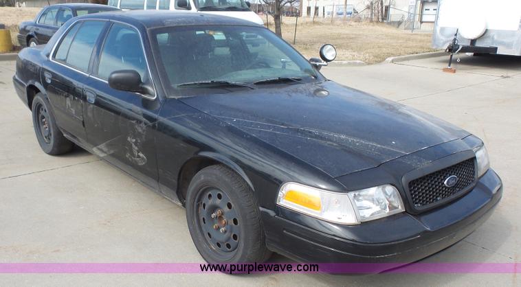 image for item L4786 2008 Ford Crown Victoria Police Interceptor