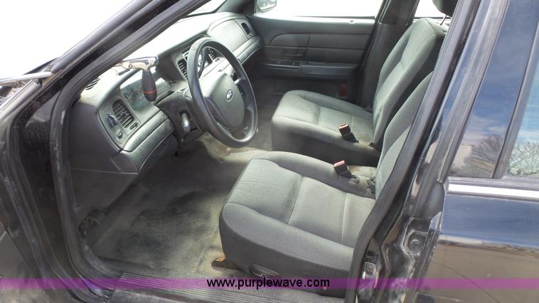 image for item L4786 2008 Ford Crown Victoria Police Interceptor