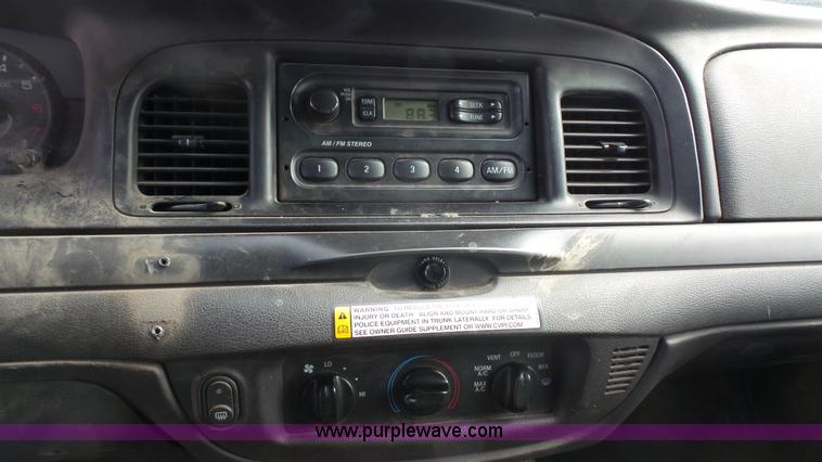 image for item L4786 2008 Ford Crown Victoria Police Interceptor