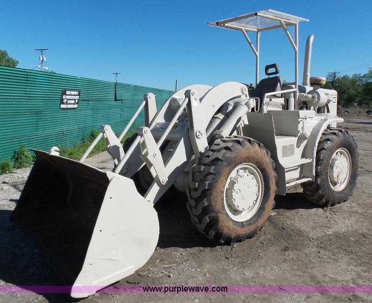 image for item L5808 Caterpillar 944A wheel loader