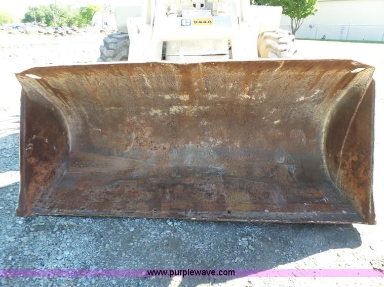 image for item L5808 Caterpillar 944A wheel loader