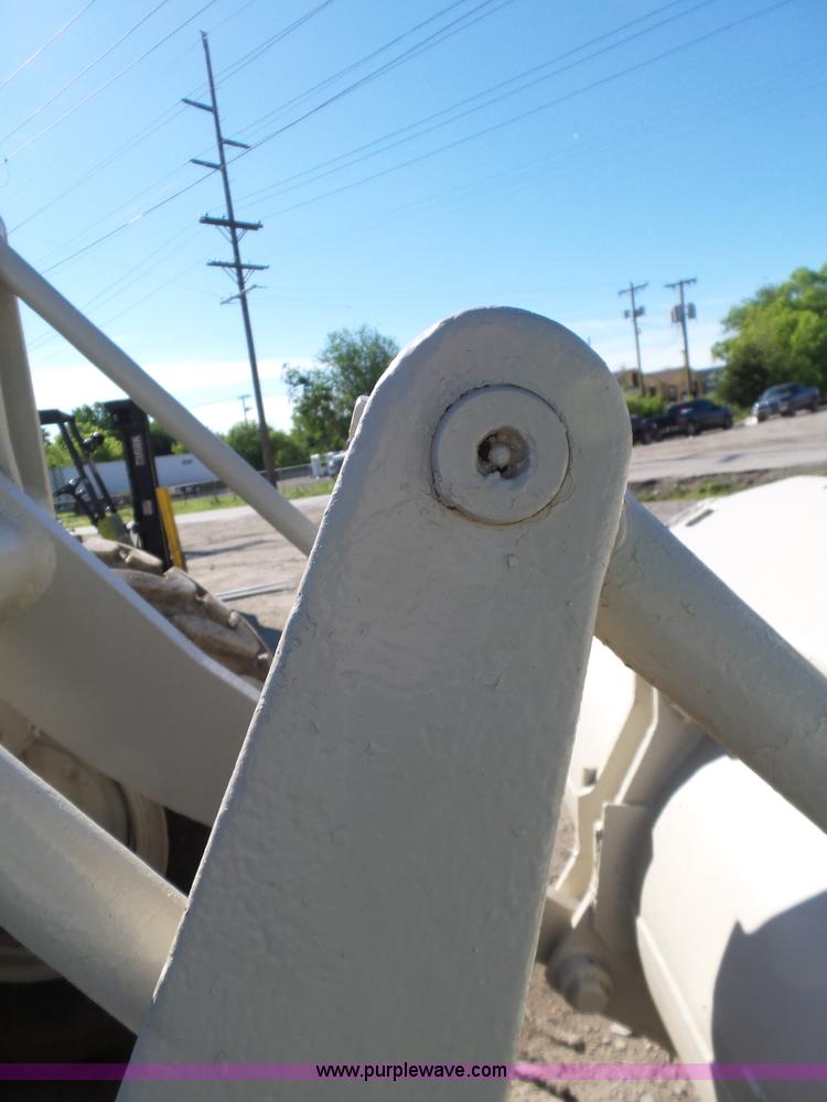 image for item L5808 Caterpillar 944A wheel loader