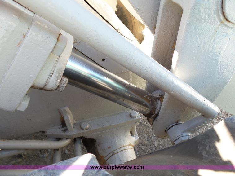 image for item L5808 Caterpillar 944A wheel loader