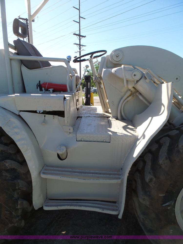 image for item L5808 Caterpillar 944A wheel loader