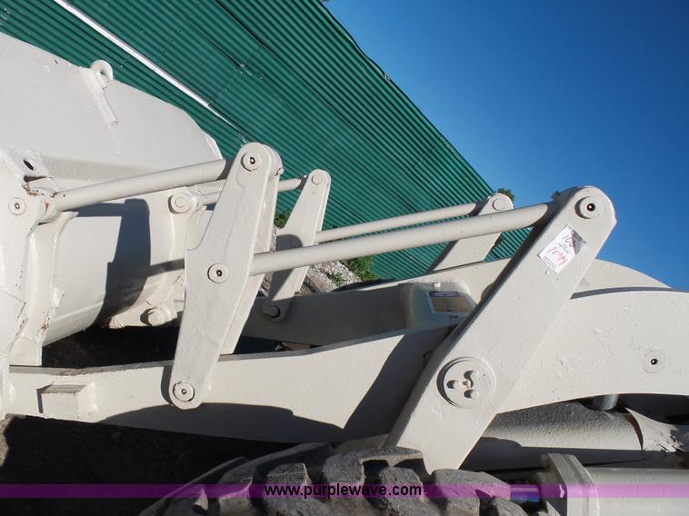 image for item L5808 Caterpillar 944A wheel loader