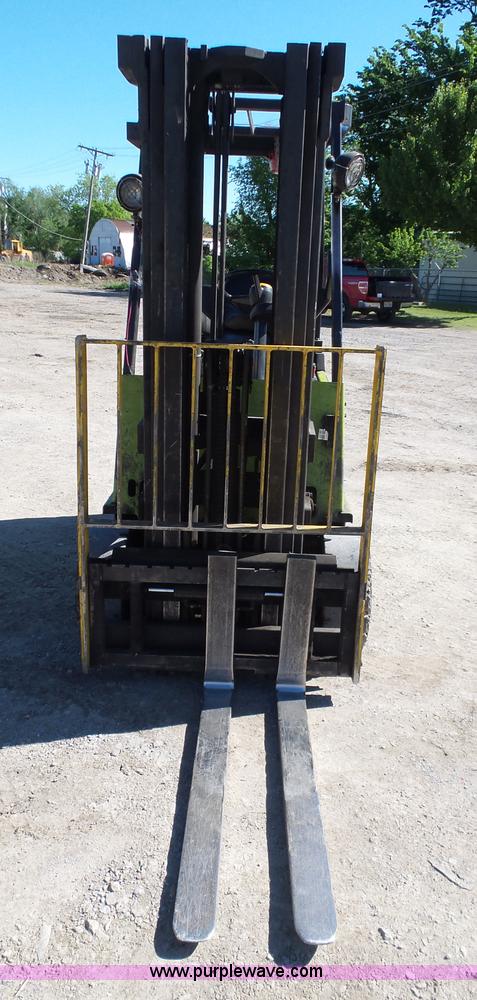 image for item L5809 Clark GPS17 forklift