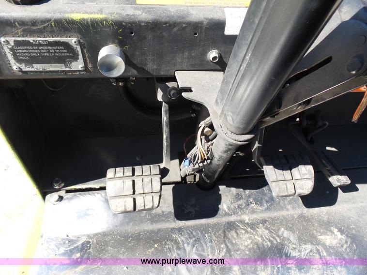 image for item L5809 Clark GPS17 forklift
