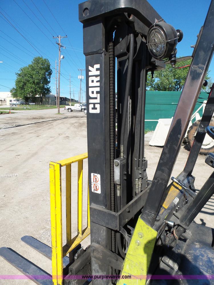 image for item L5809 Clark GPS17 forklift